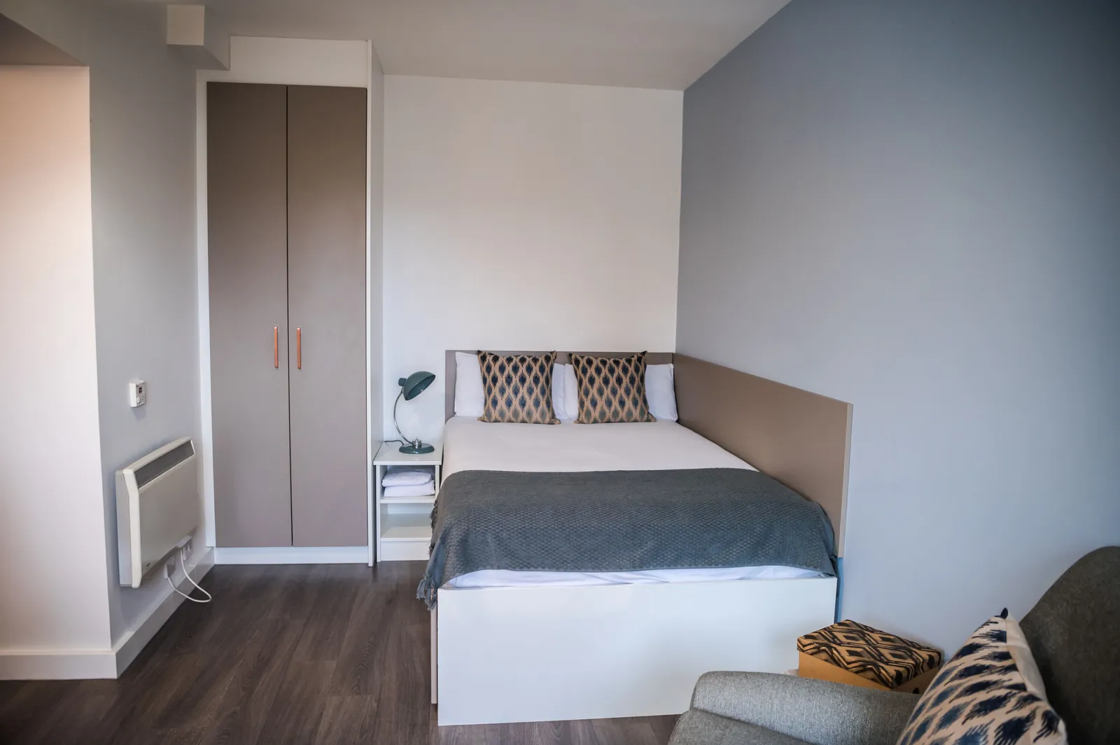 McDonald Road, Edinburgh | Book While You Can! photo 20