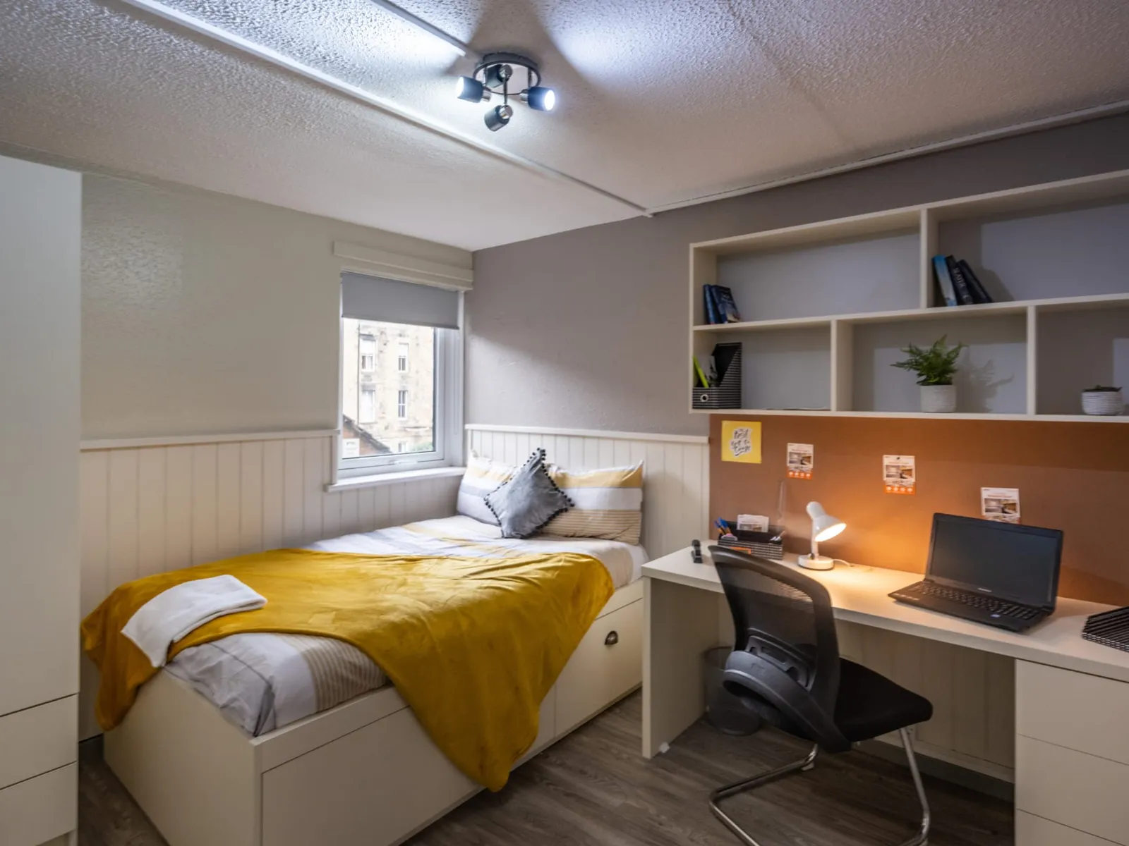 Meadow Court photo 17