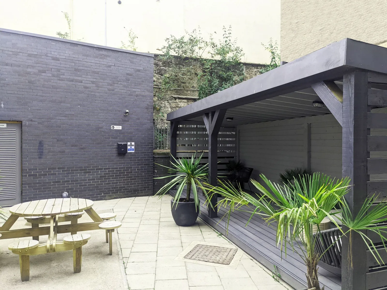 Panmure Court photo 2