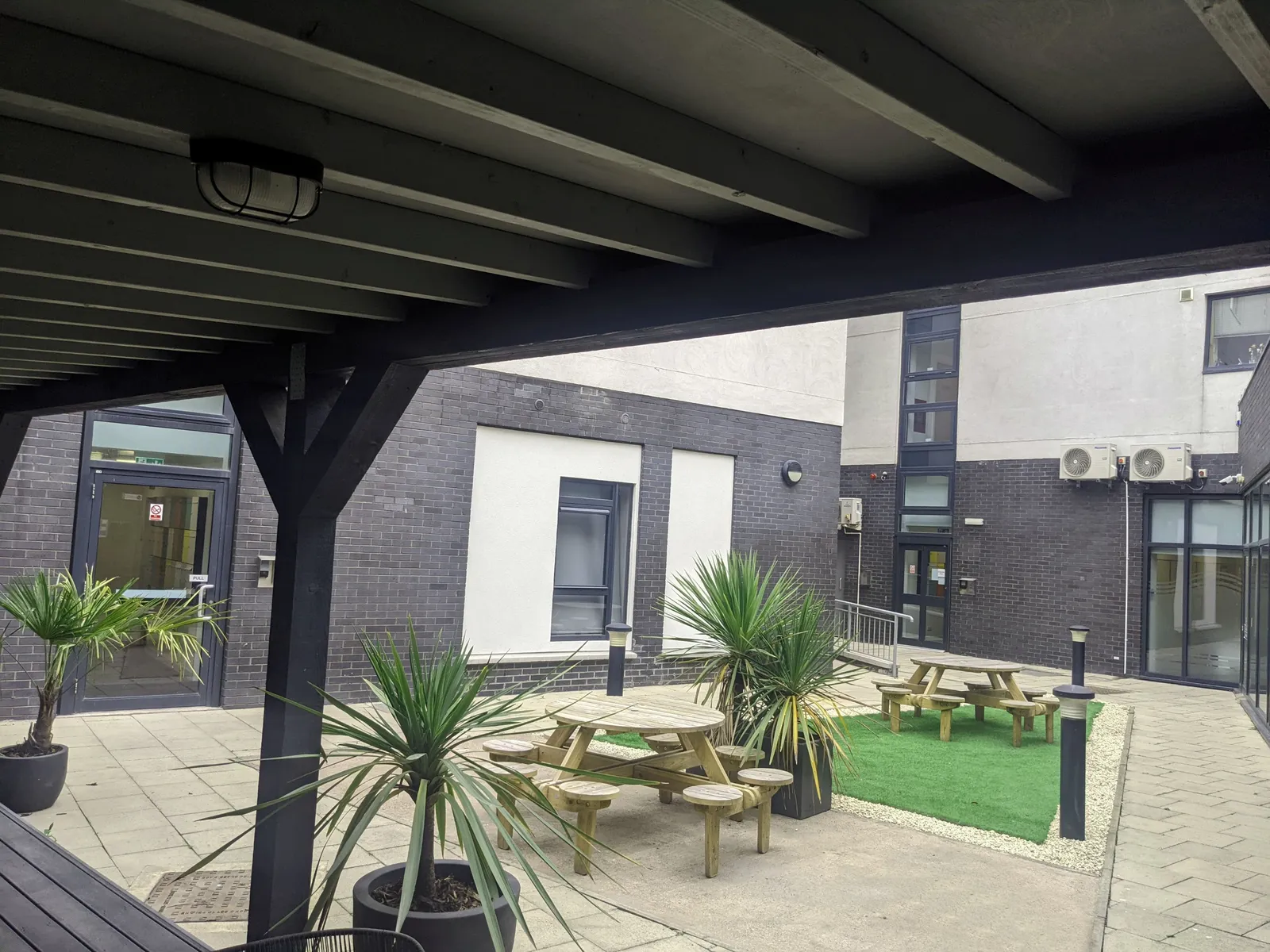 Panmure Court photo 4