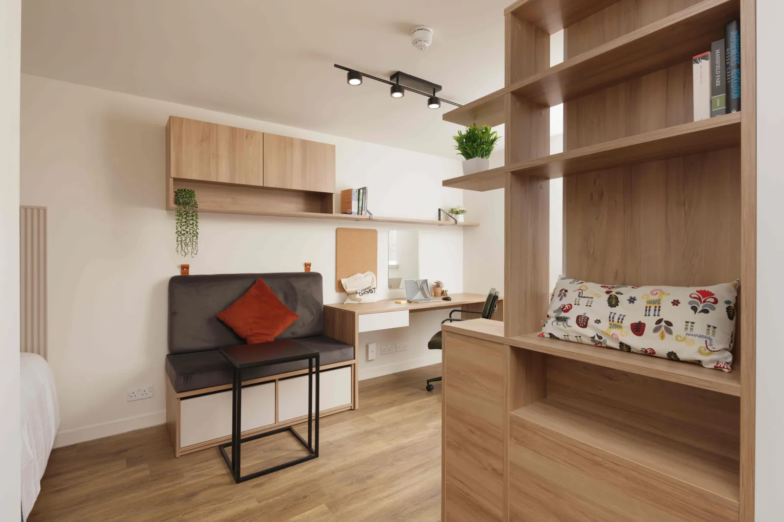 Panmure Court photo 15