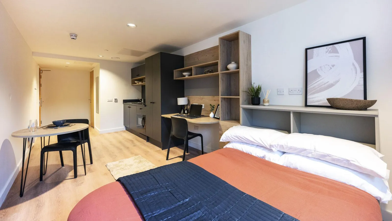 Straits Place, Edinburgh | Brand New for 2026! photo 5