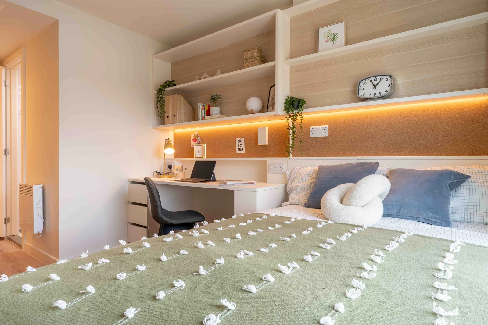 Bronze En Suite Plus at iQ Cullen House