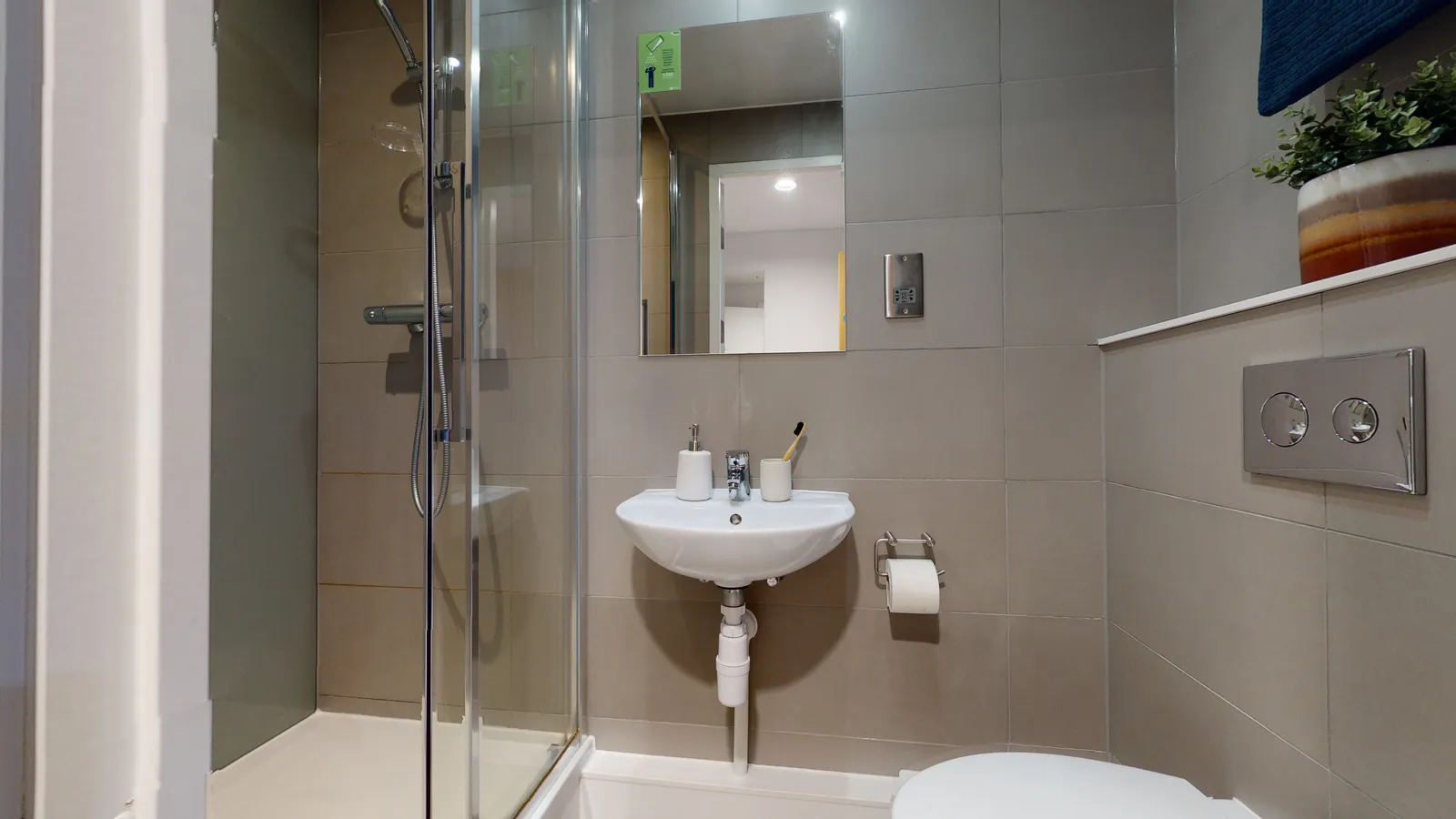iQ Elgin Place photo 28