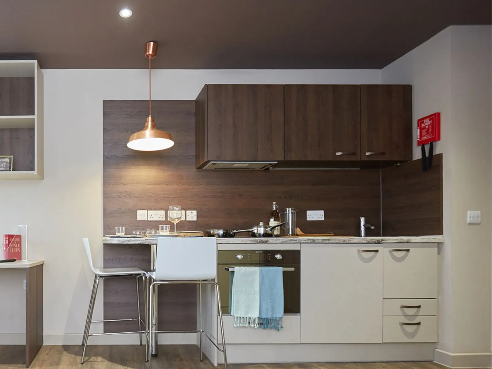 Woodside House photo 17