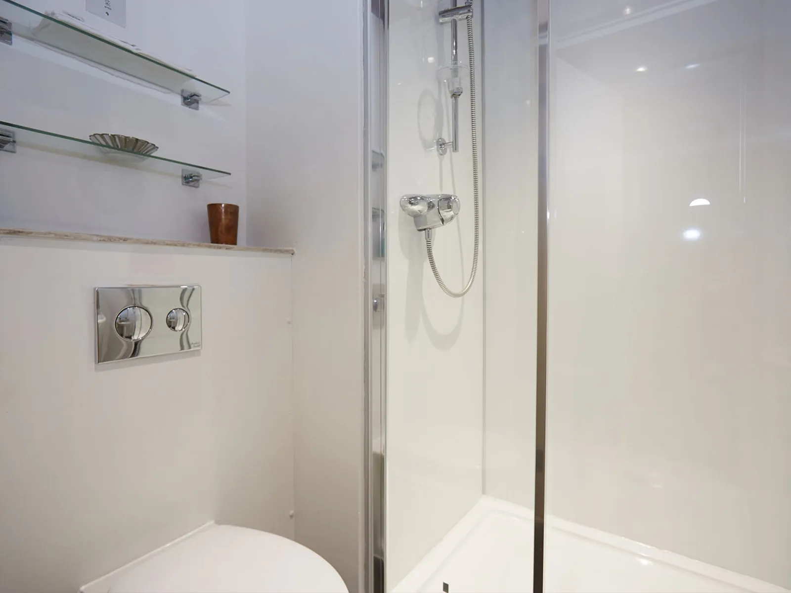 Woodside House photo 18
