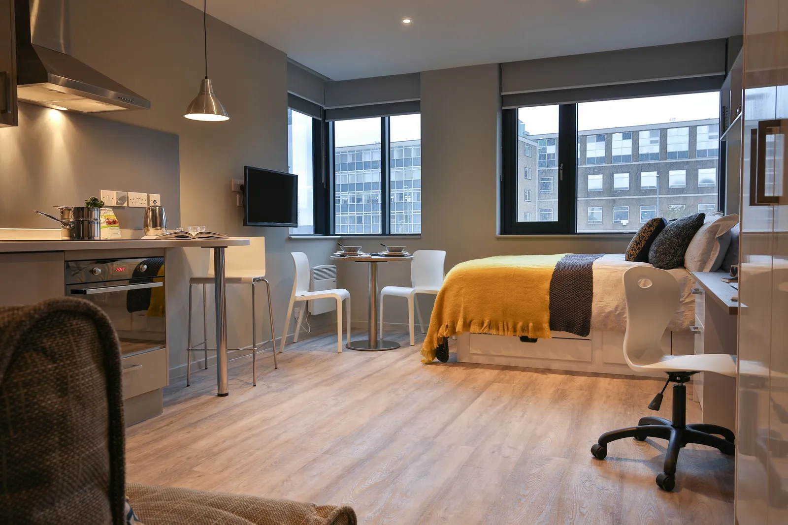 Classic Bigger Studio - Cityscape View at Oldgate House