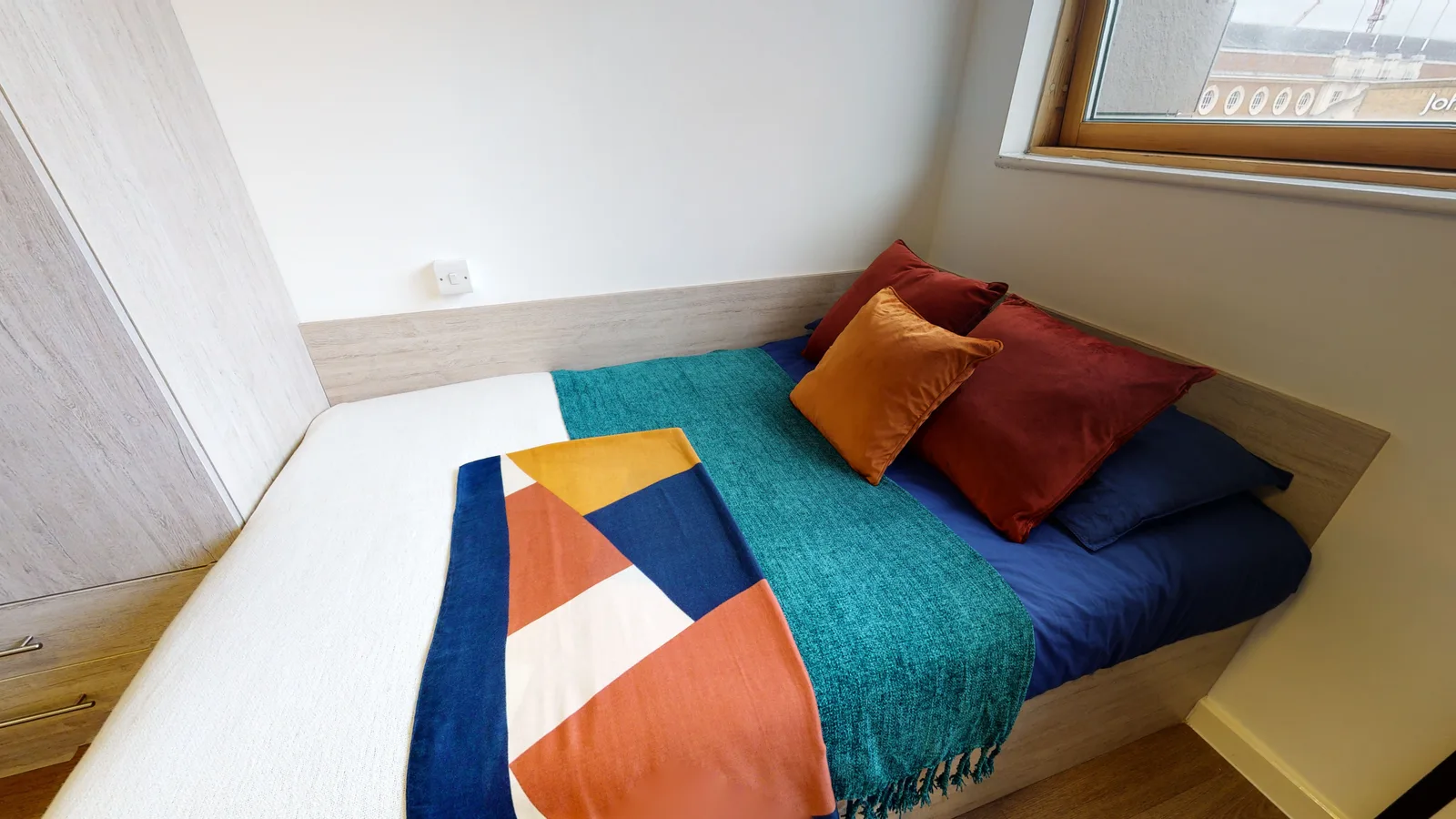 Stylish, spacious student living in our Silver Studio Premium at iQ Kingston