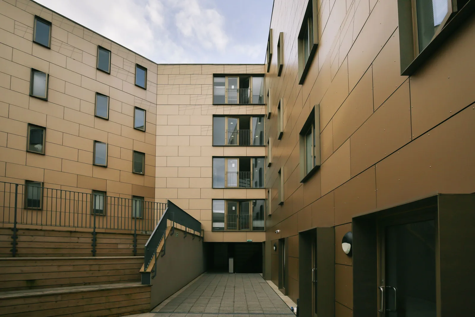 Victoria Court photo 7
