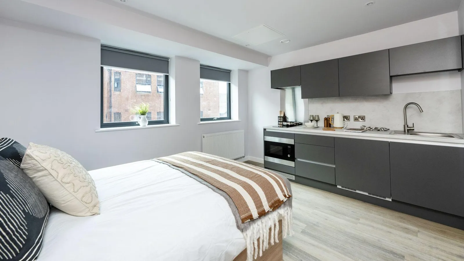 Headrow Court photo 21