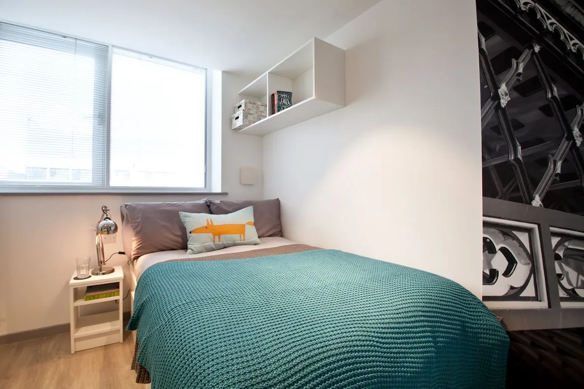 Classic 2 Bed Apartment at Pennine House