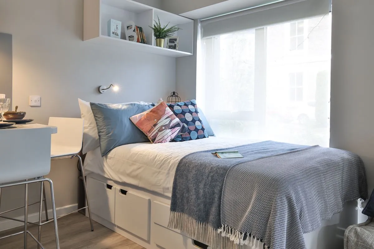 Classic Smaller Studio at 73 Princess Road East