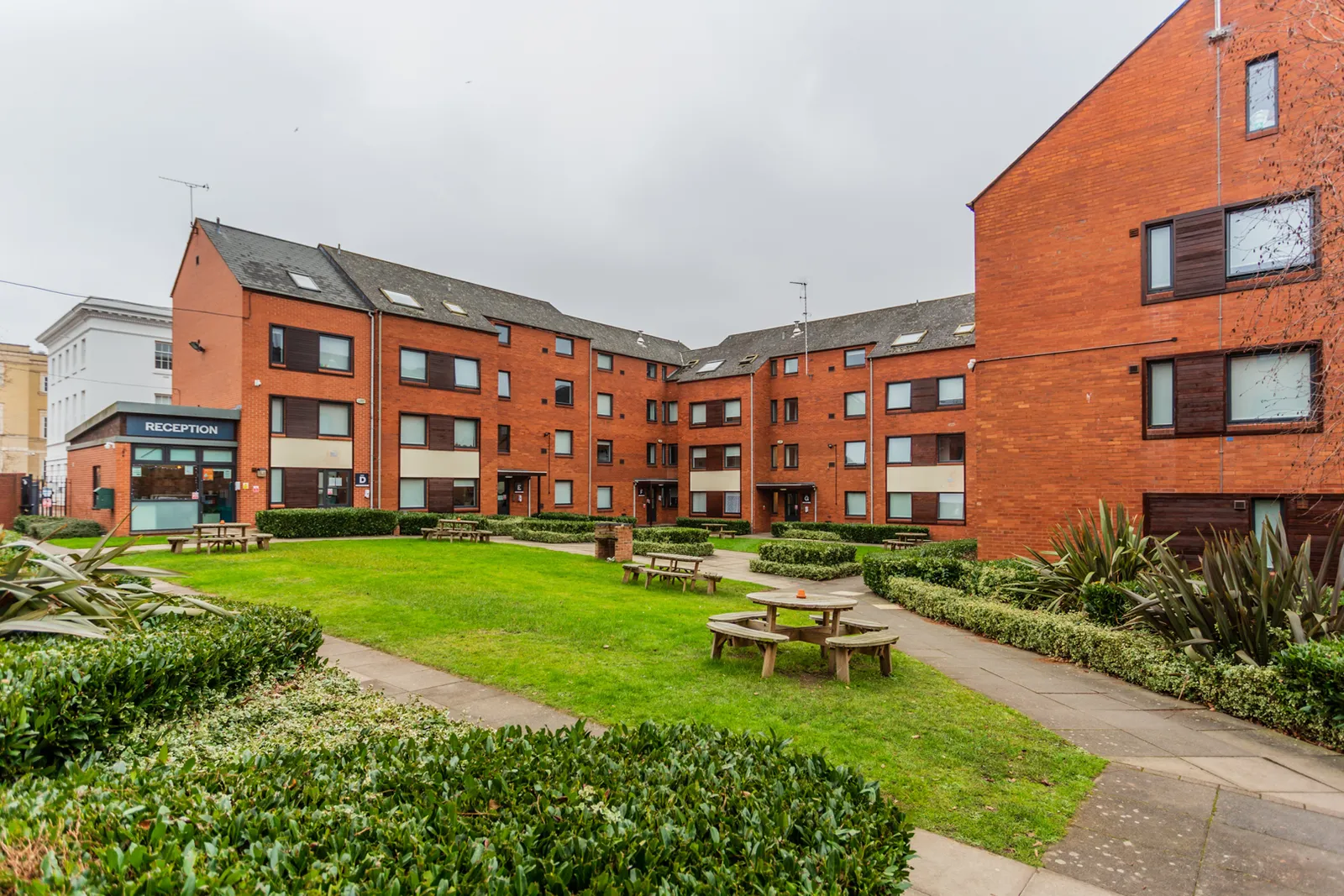Regents Court photo 3