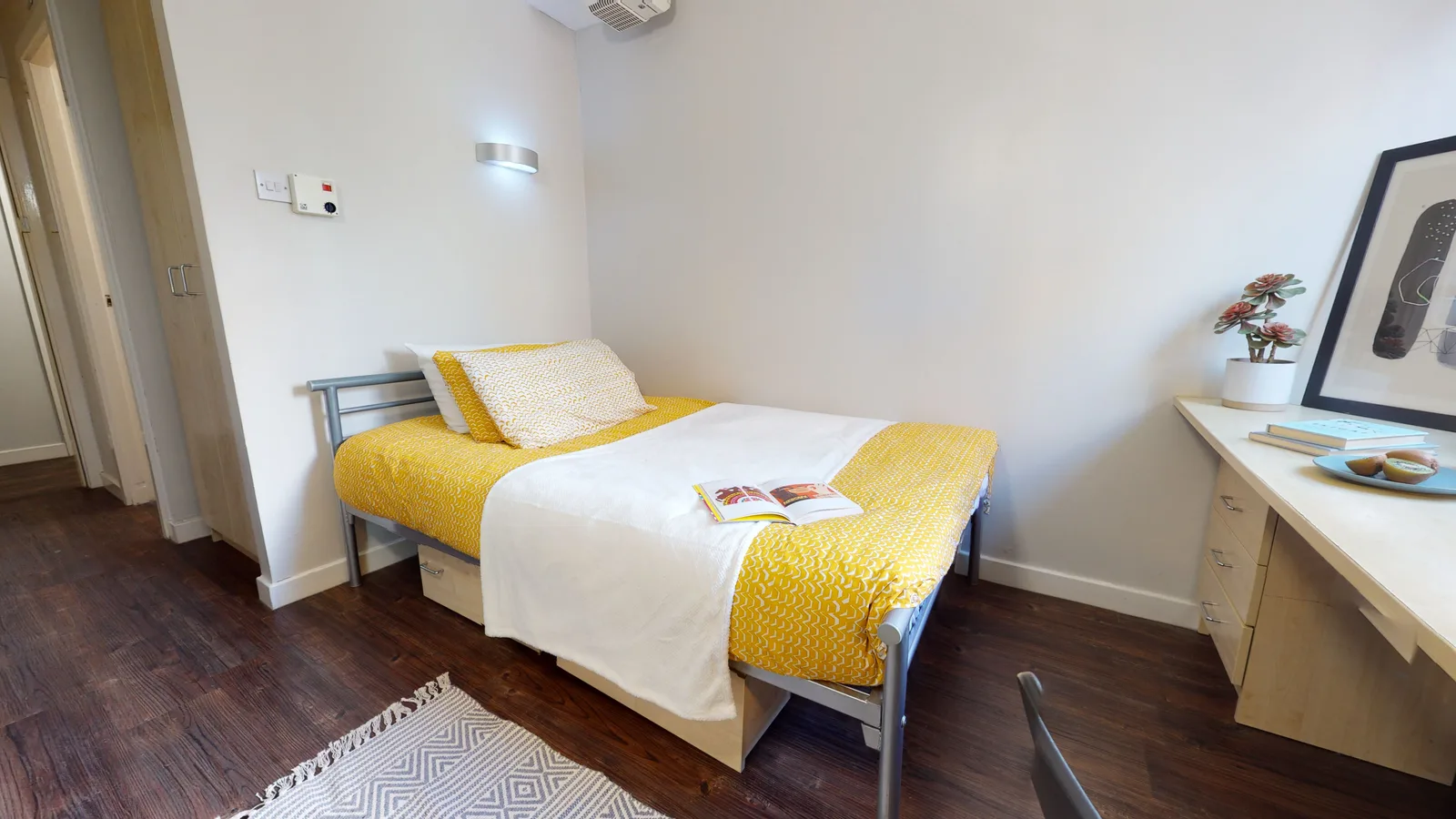 Silver One Bed Apartment at iQ Great Newton House