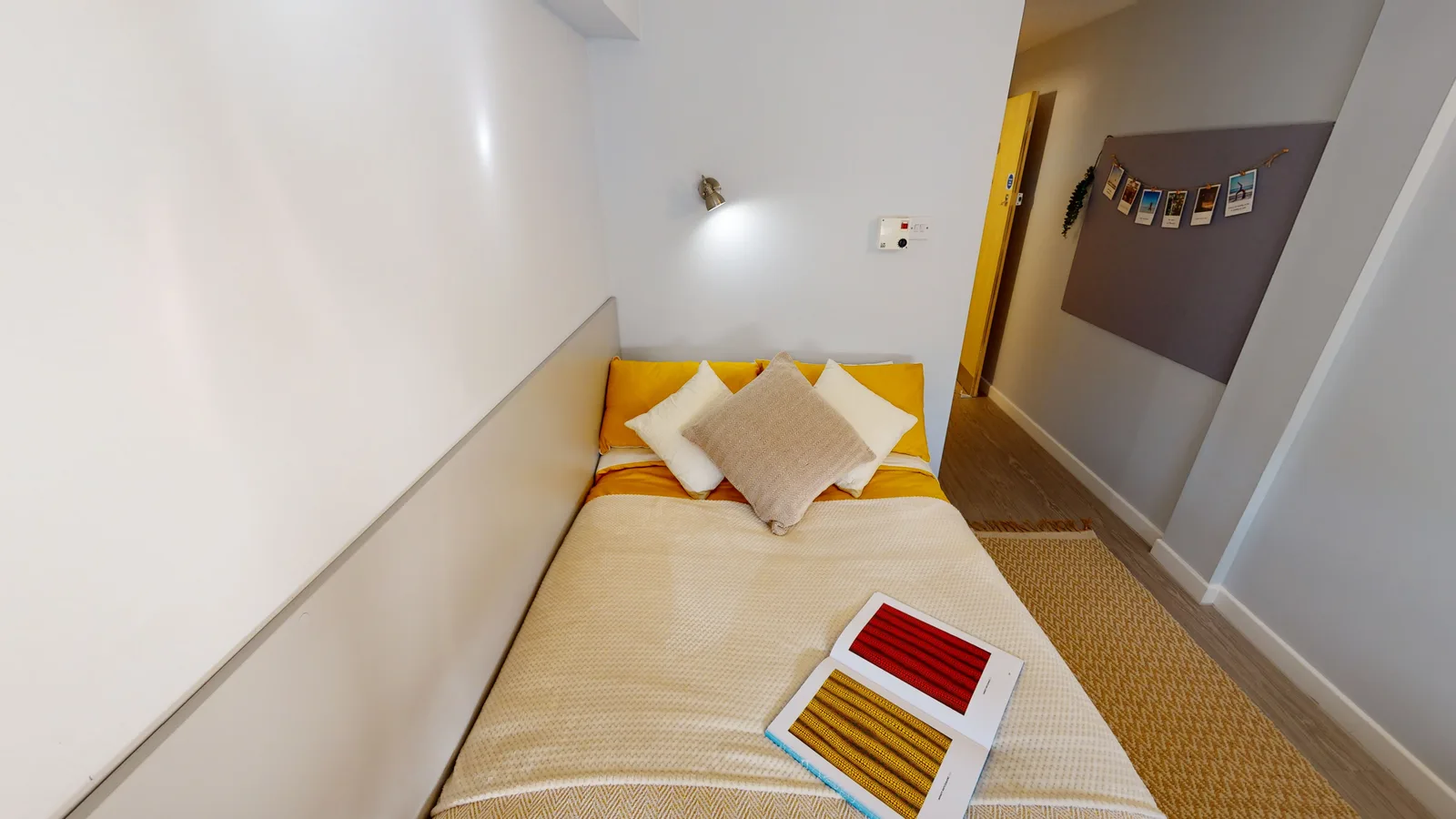 Student life in comfort and style in our platinum en suite plus at iQ Great Newton House