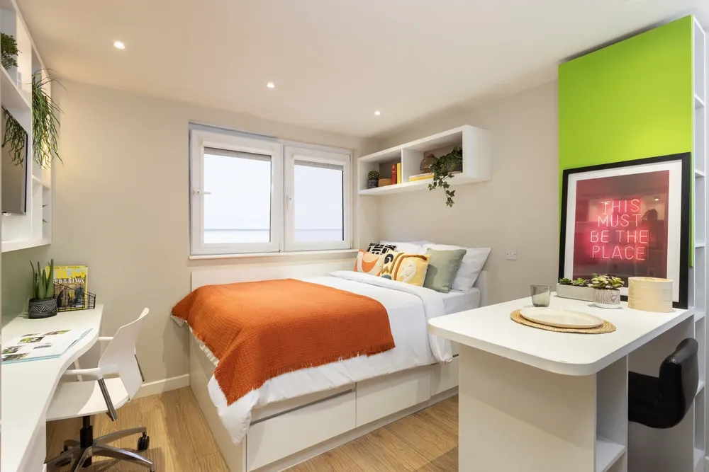 Drapery Place photo 18