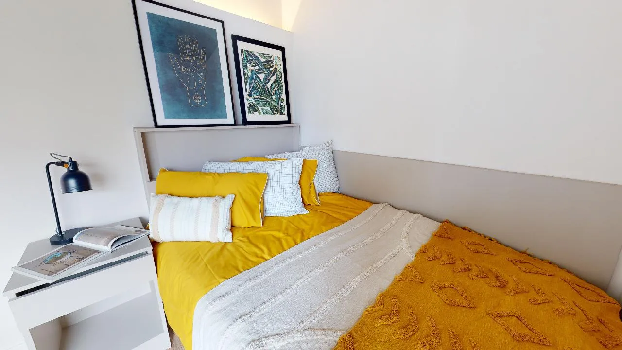 Platinum Studio Deluxe at iQ Flinders House