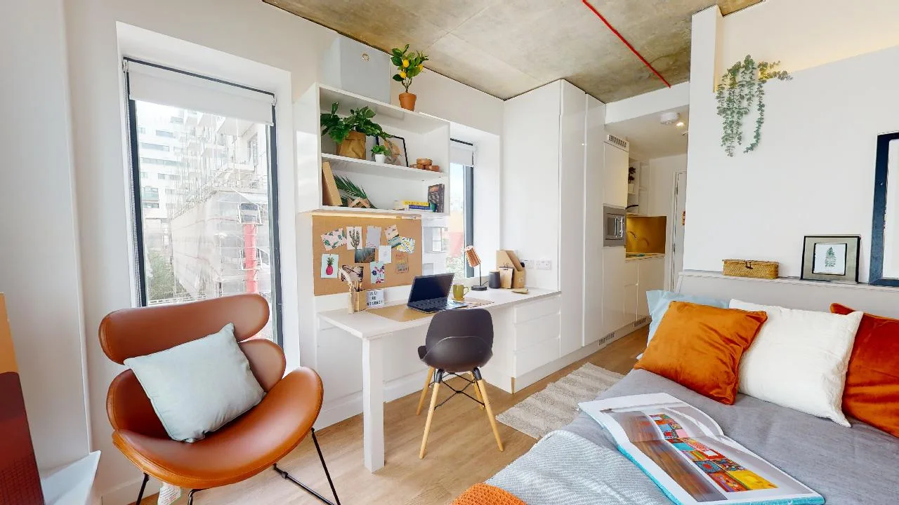 Silver Studio Premium at iQ Flinders House