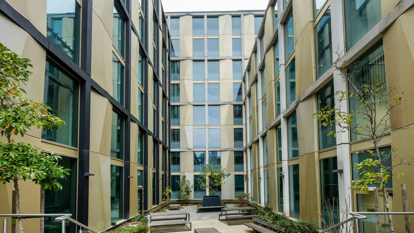 Flora Building photo 12