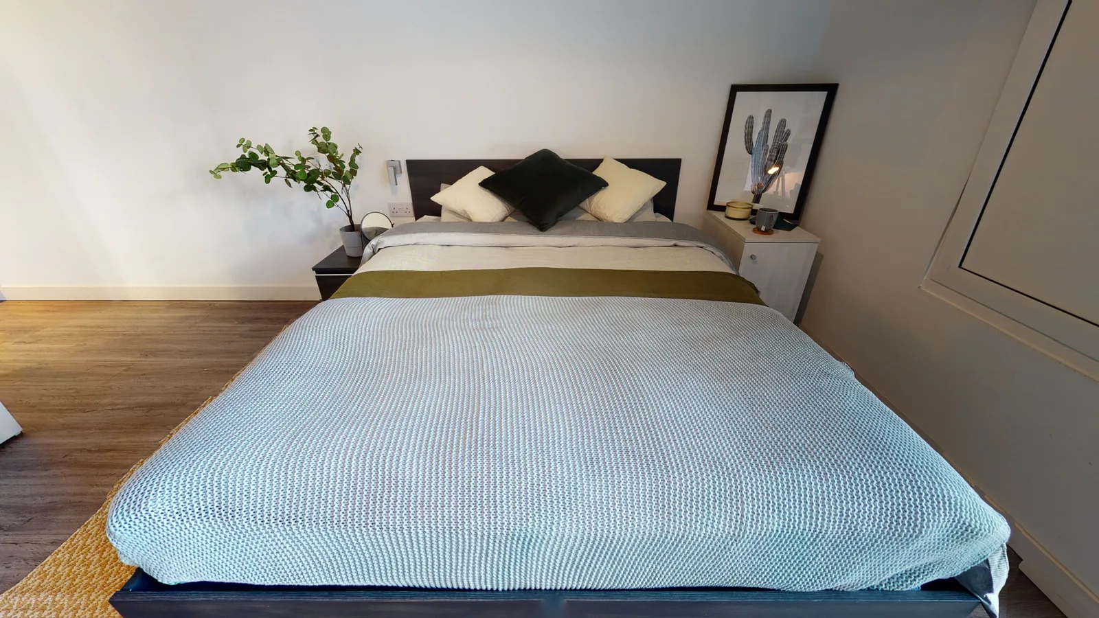 Super-stylish and spacious in our platinum studio plus at iQ Aldgate