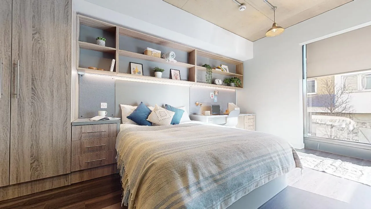 For those wanting the best in student living in our diamond studio plus at iQ Aldgate