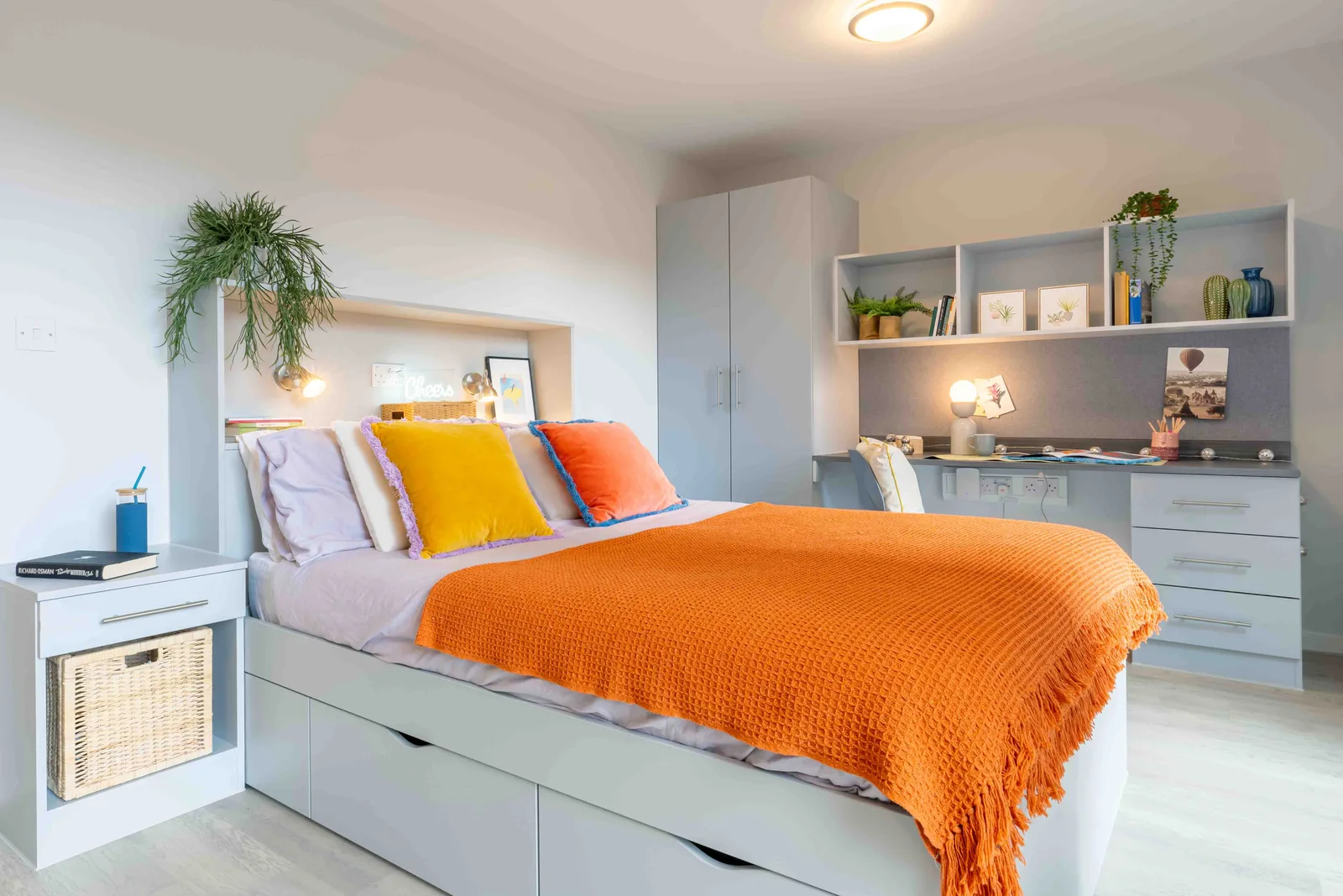 Gold One Bed Apartment Plus at iQ City