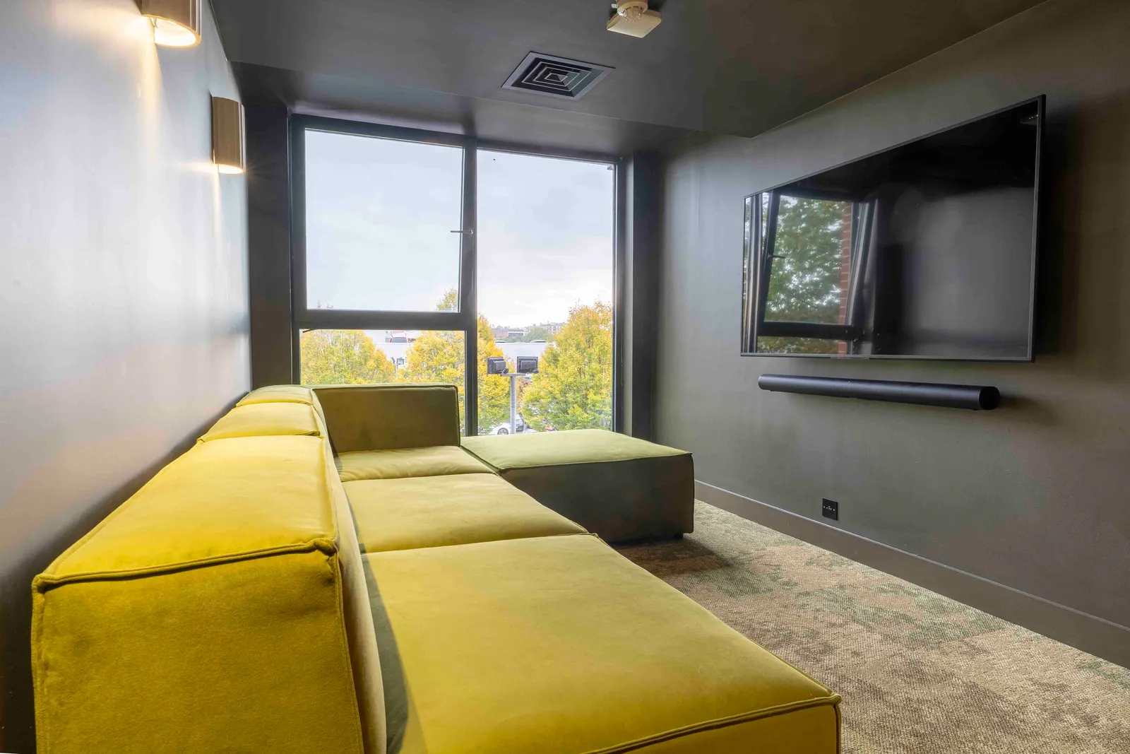iQ Haywood House photo 12