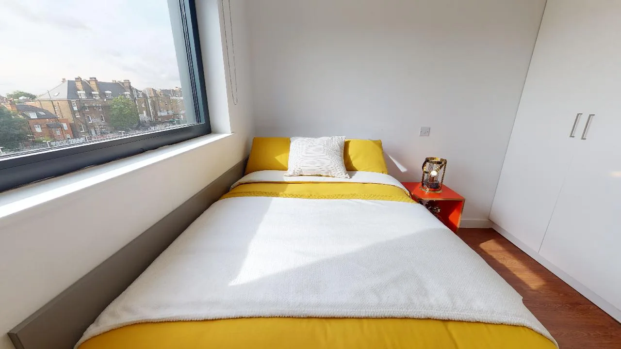 More privacy and all you need in a classic studio at iQ Haywood House