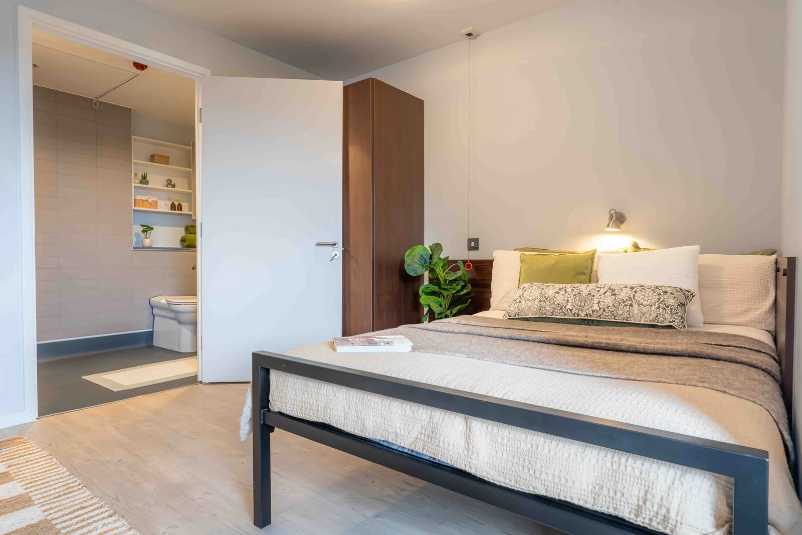 Platinum En Suite at iQ Highbury