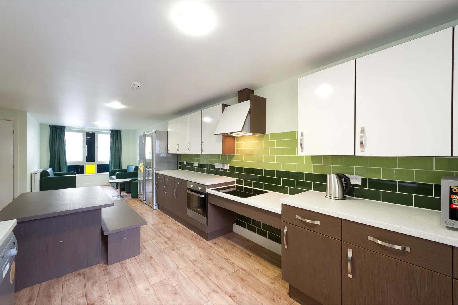 iQ Hoxton photo 2