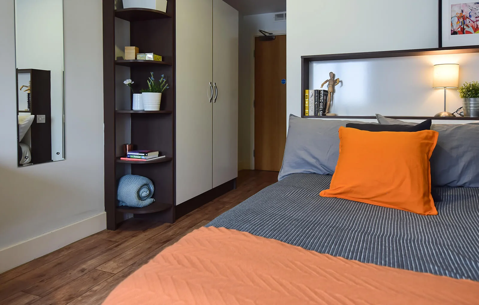 A little extra room to live in our silver en suite at iQ Hoxton