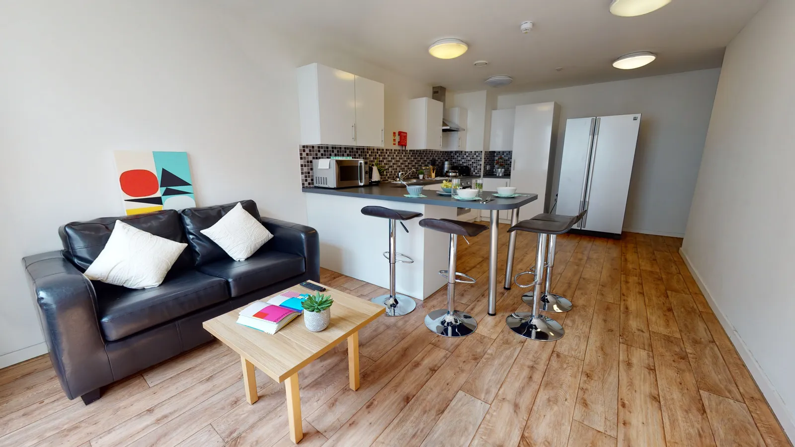 iQ Sterling Court photo 2
