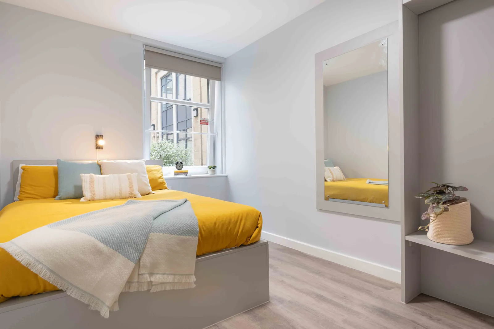 Platinum One Bed Apartment at iQ Tufnell House