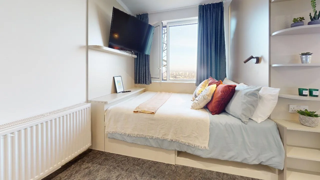 Penthouse Studio Plus at iQ Vega