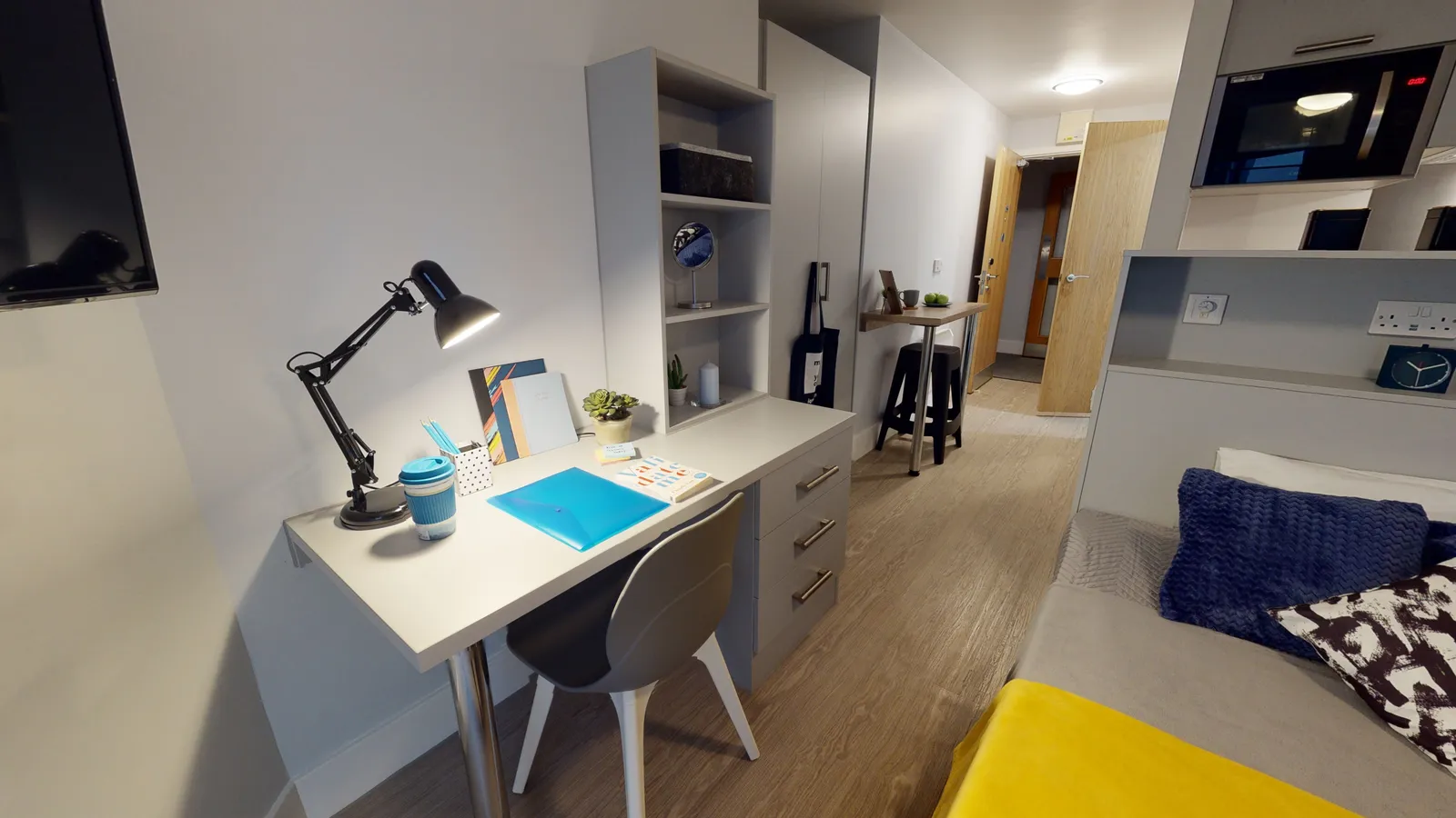 iQ Magenta House photo 105