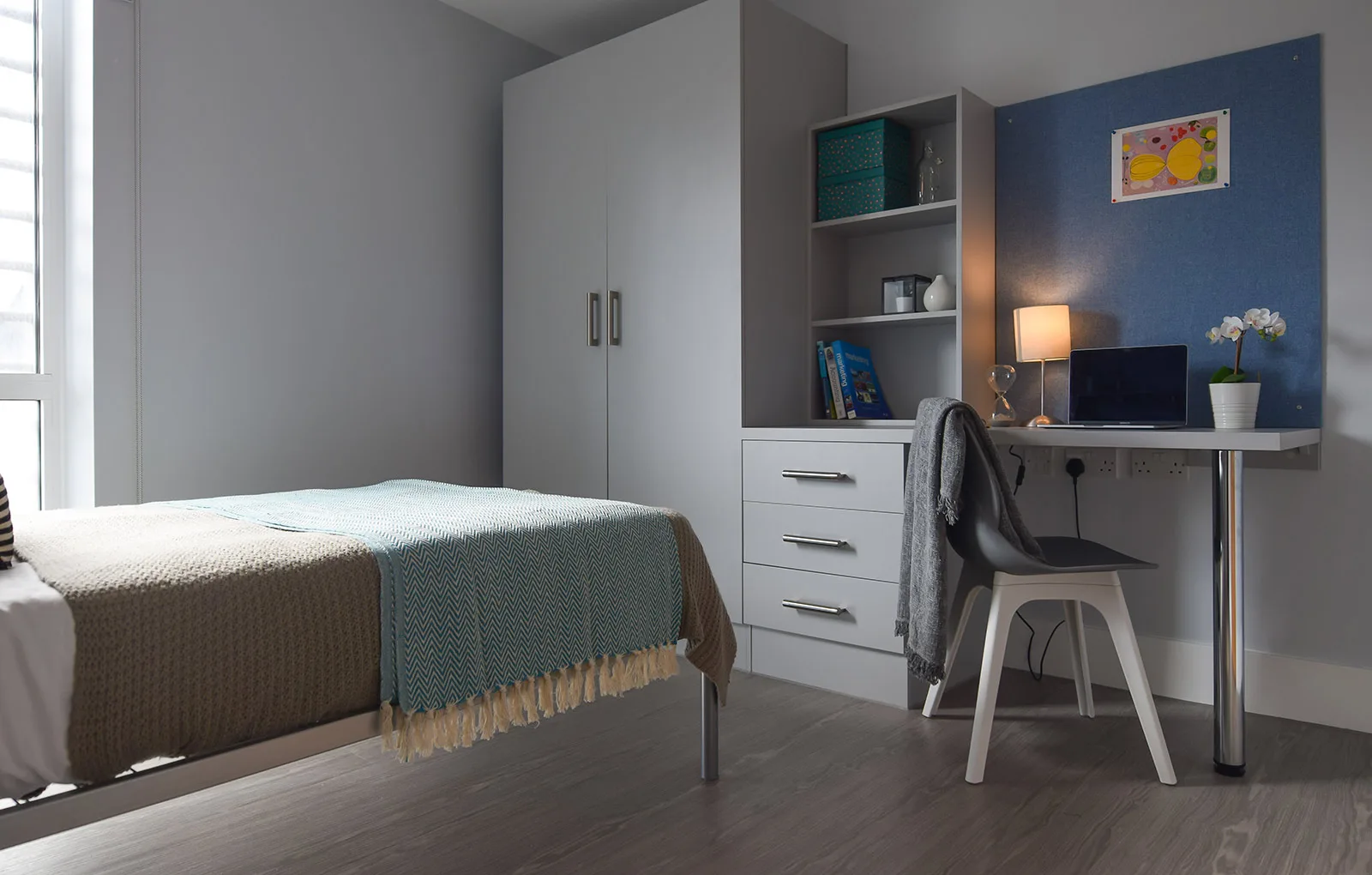More space and all you need in a silver en suite plus  at iQ Magenta House