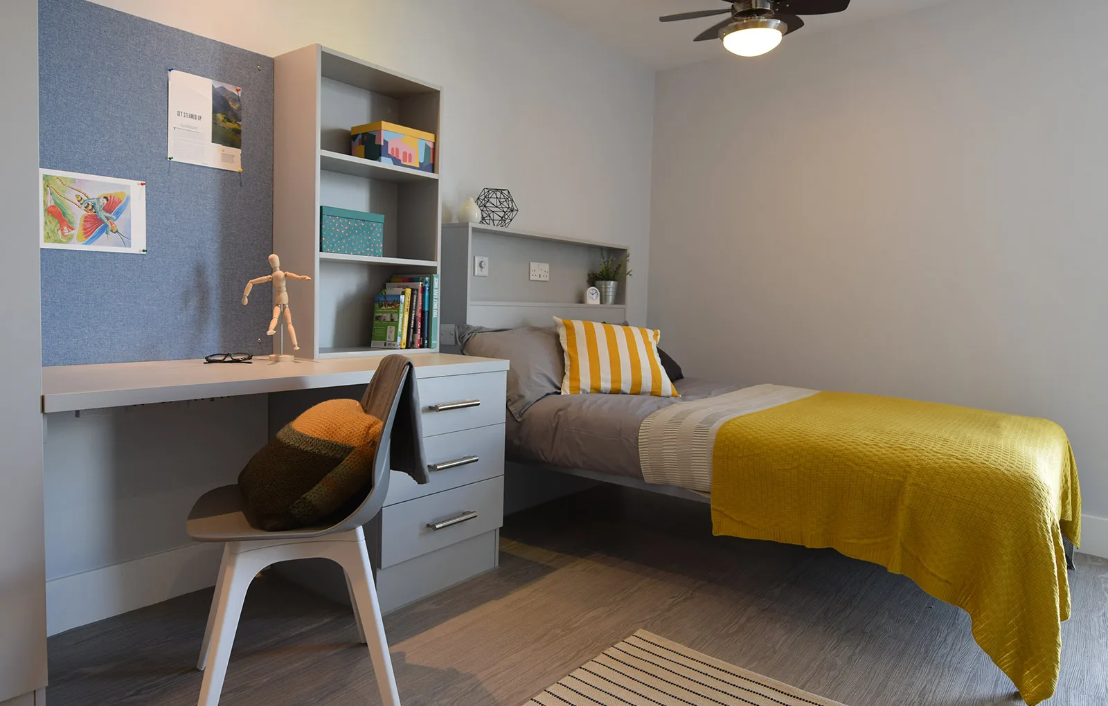 Step up the style in our upgraded silver studio plus at iQ Magenta House