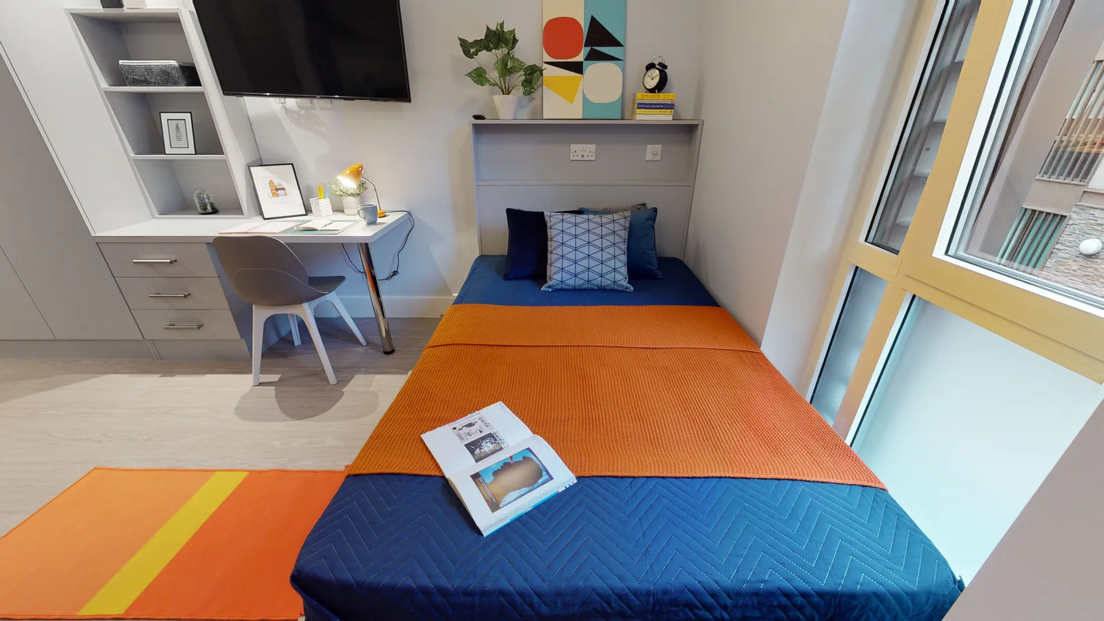 Bronze Studio Premium at iQ Magenta House