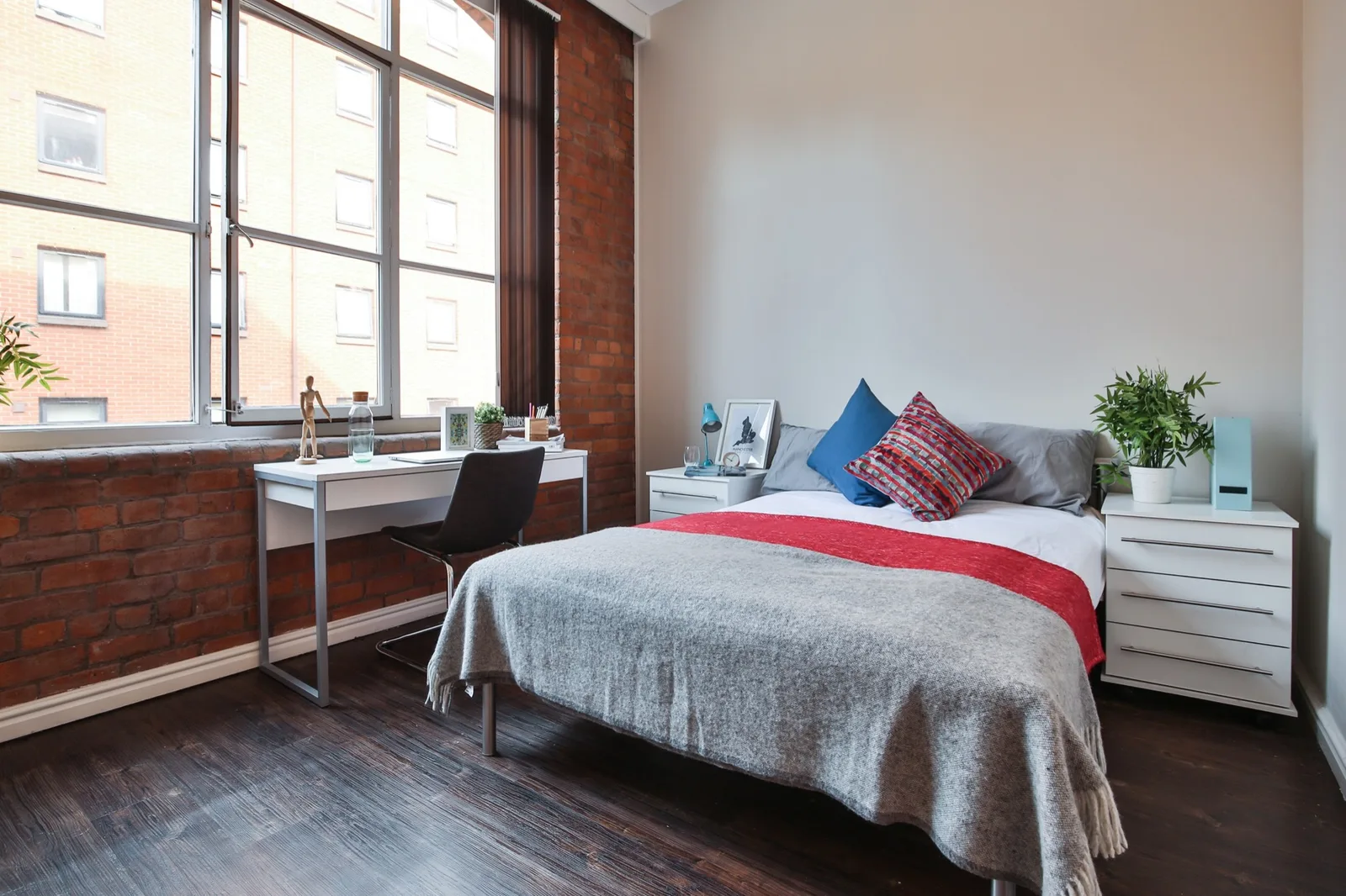 Two Bed Flat at iQ Hollingworth House