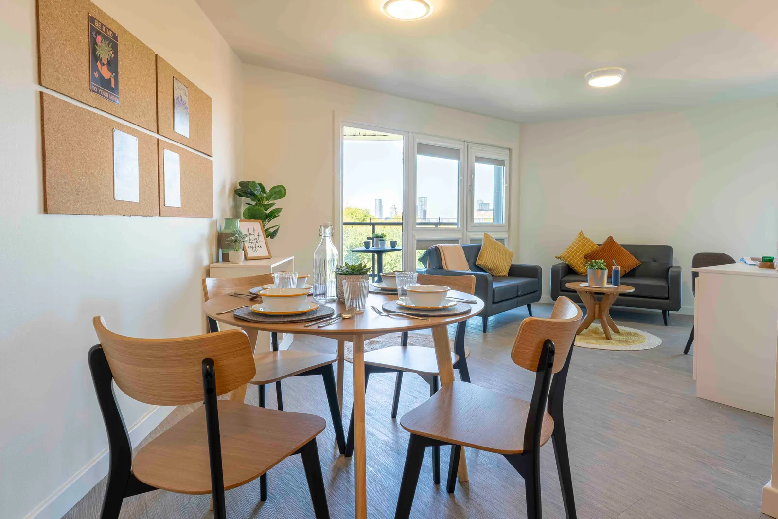 iQ Kerria Apartments photo 11