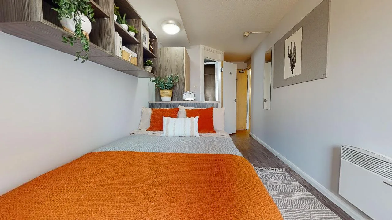 Silver Mini Studio Plus at iQ Lambert & Fairfield House