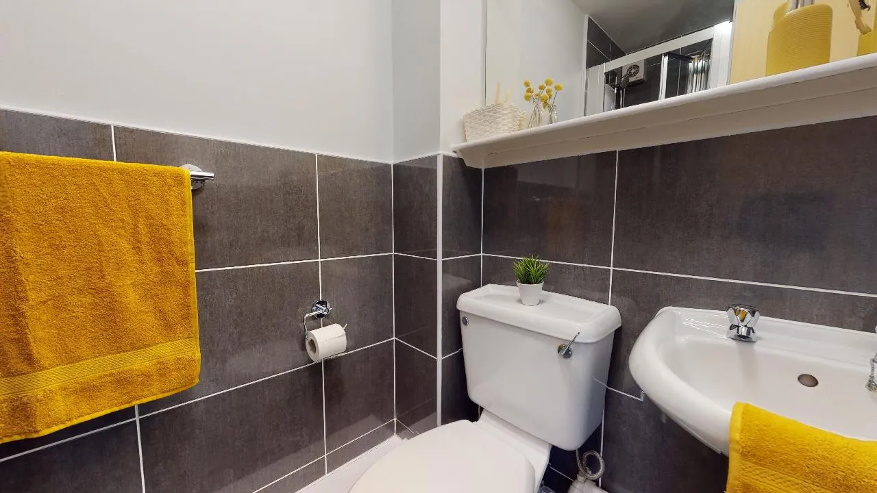 iQ Wilmslow Park photo 24