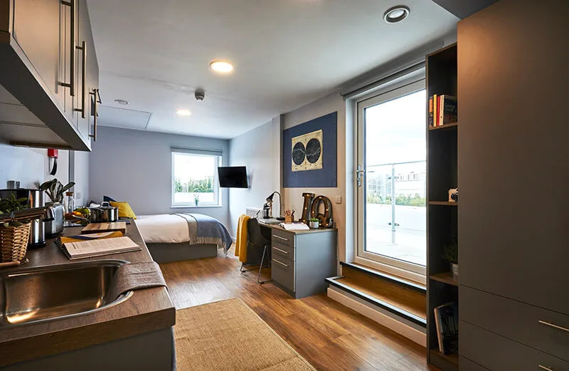 Penthouse Studio Plus at iQ Collingwood