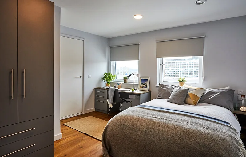 Gold En Suite at iQ Collingwood