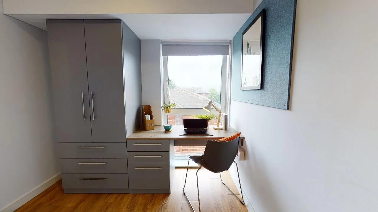 iQ Stephenson House photo 12