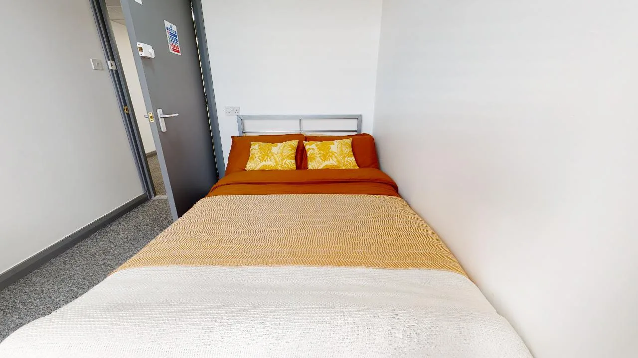 Gold Room at iQ Stephenson House