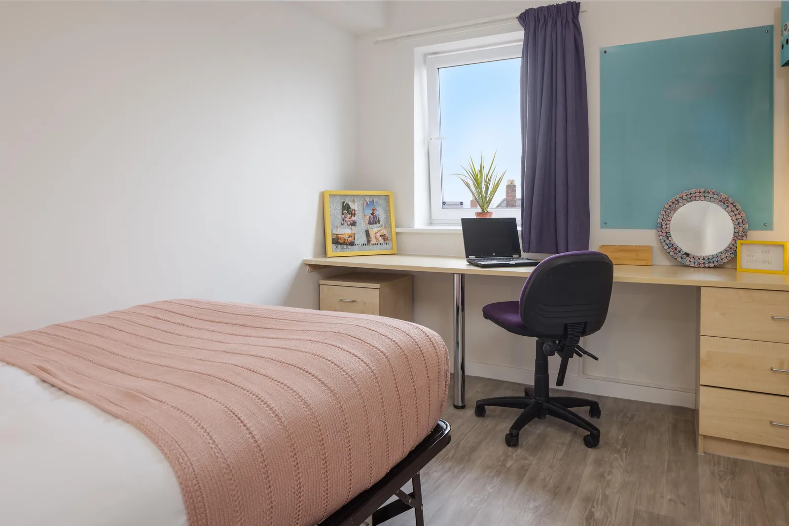 Budget En Suite at Knoll Court