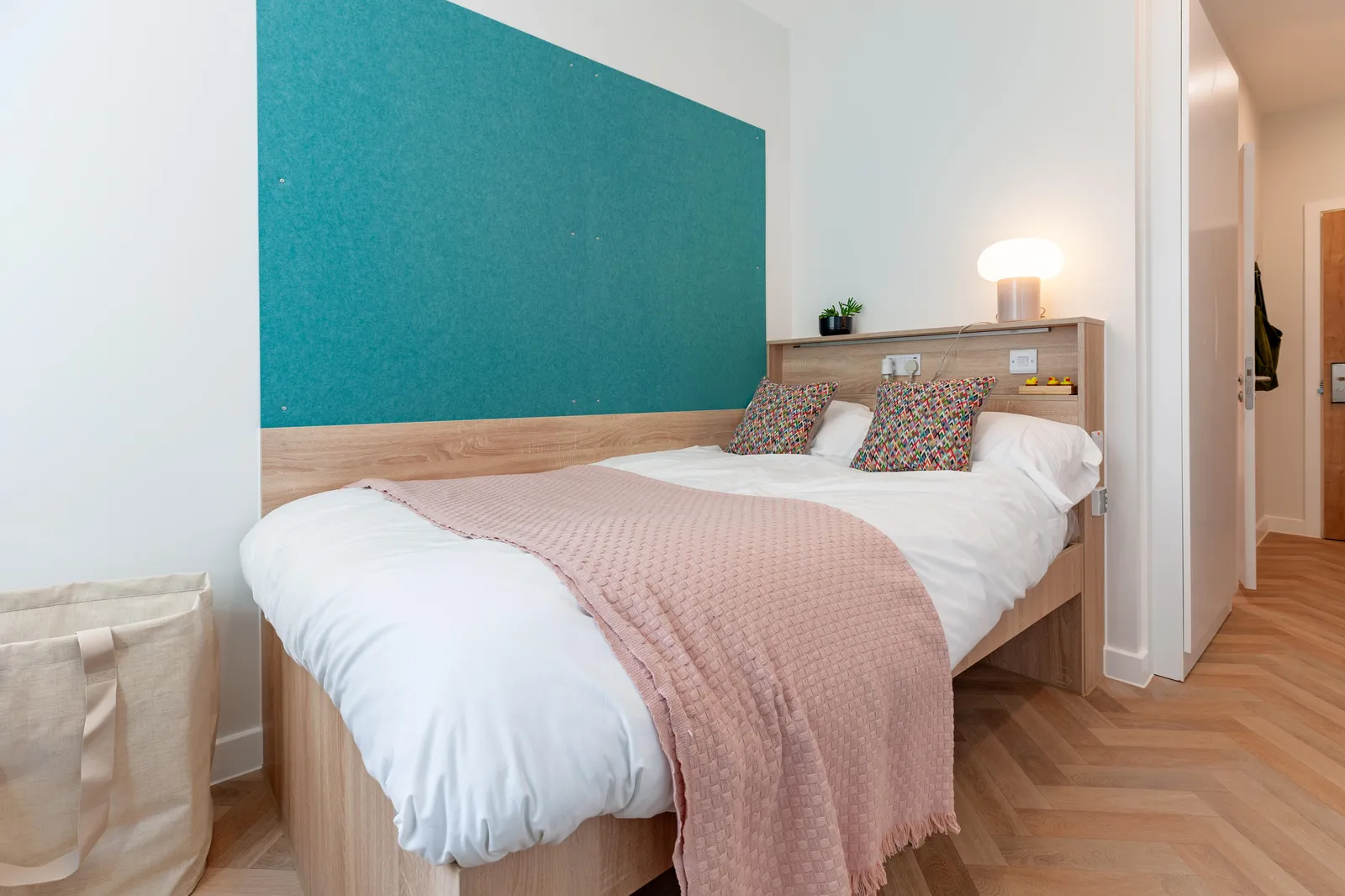 Standard Ensuite at Yugo St. Crispins House