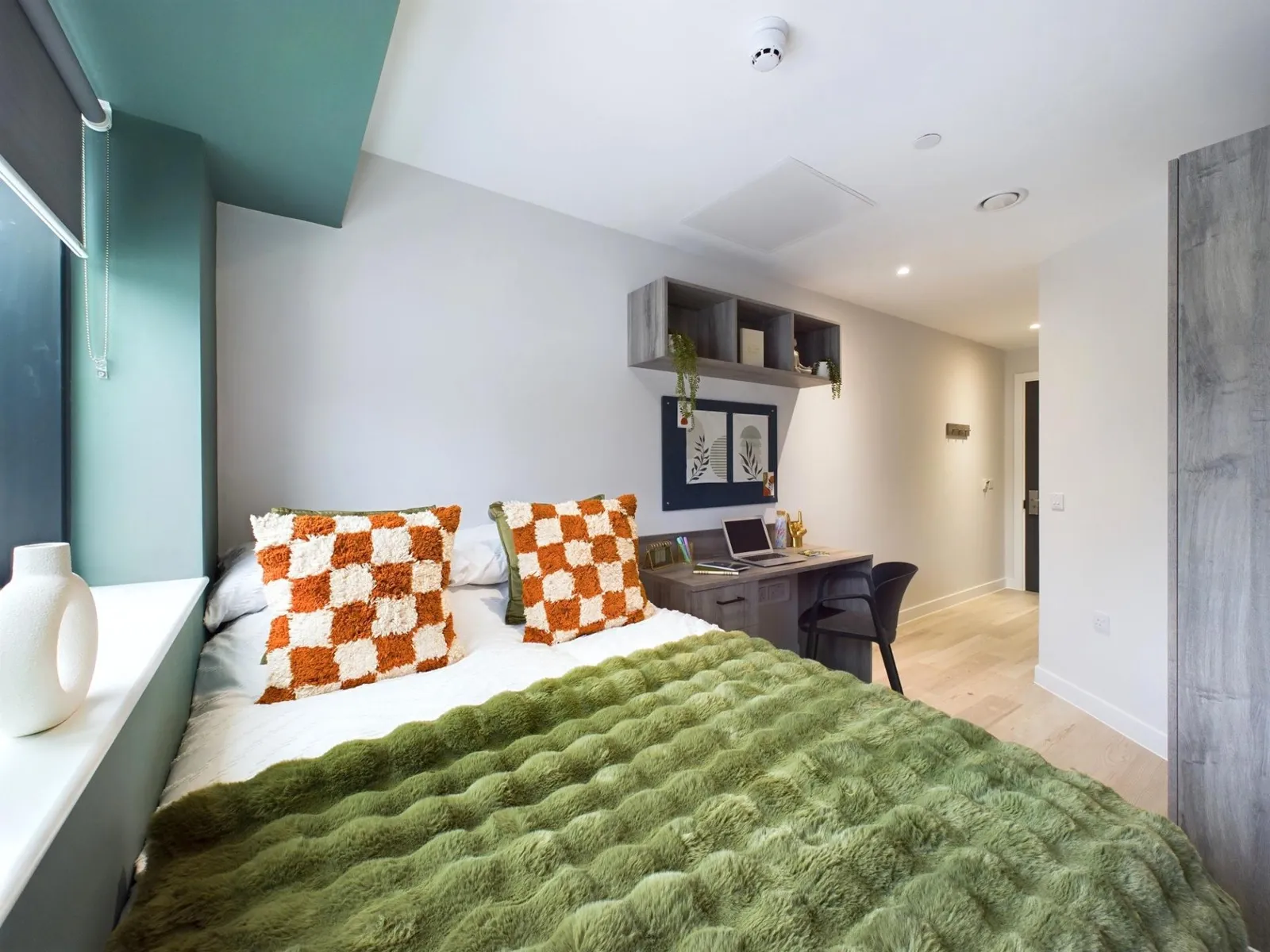 Crown Place photo 10