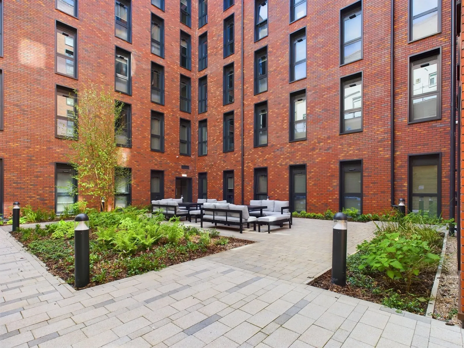 Crown Place photo 41